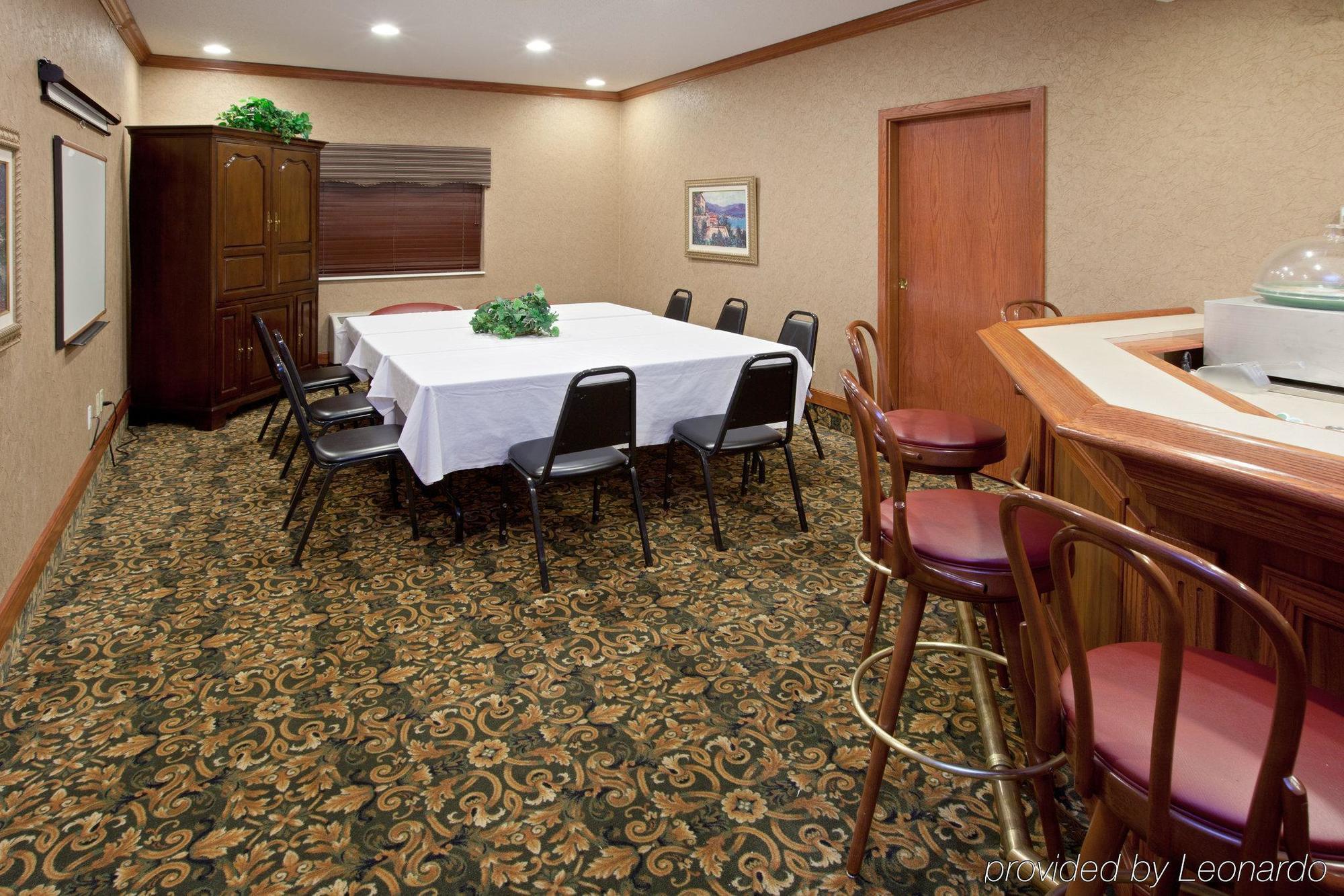 Baymont By Wyndham Chelsea Hotel Facilities photo